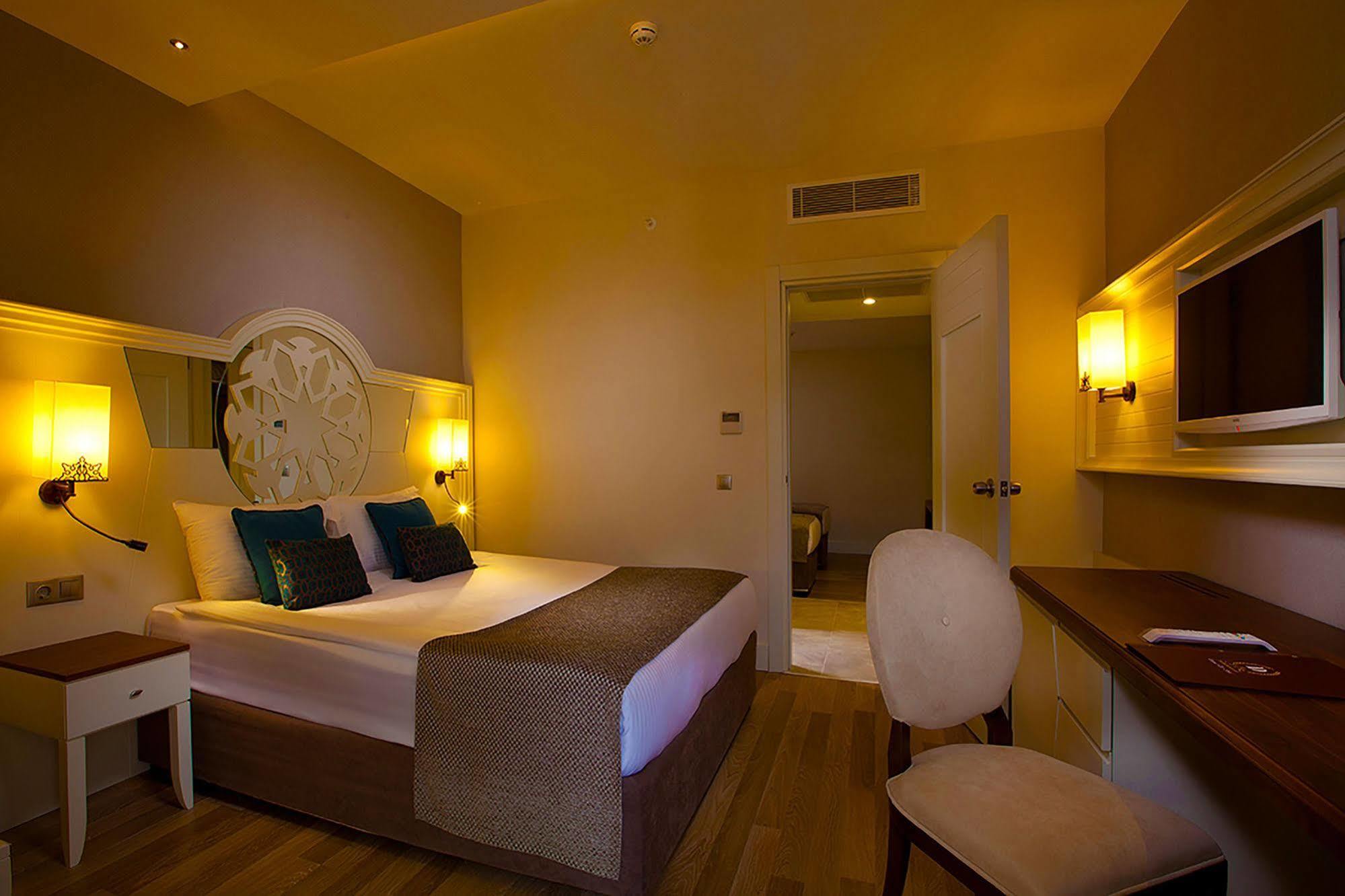 Diamond Elite Hotel & Spa - Adults Only ซีเด ภายนอก รูปภาพ